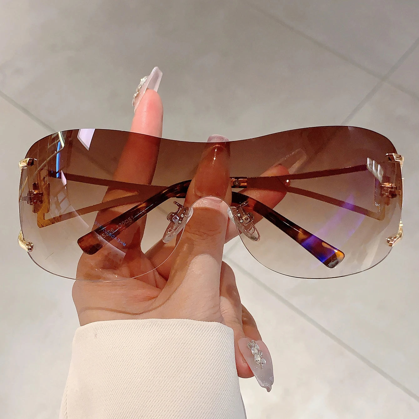 Lioren Shield — Oversized Wraparound Sunglasses with UV400 Protection