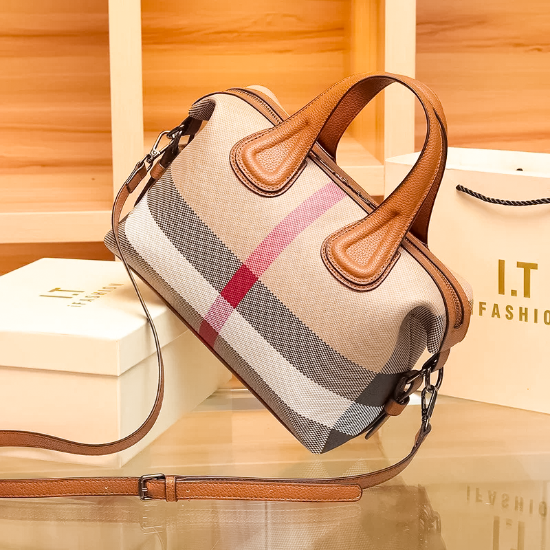 Bloomsbury Bag™ — Own Every Room with Rugged Luxury and Effortless Style