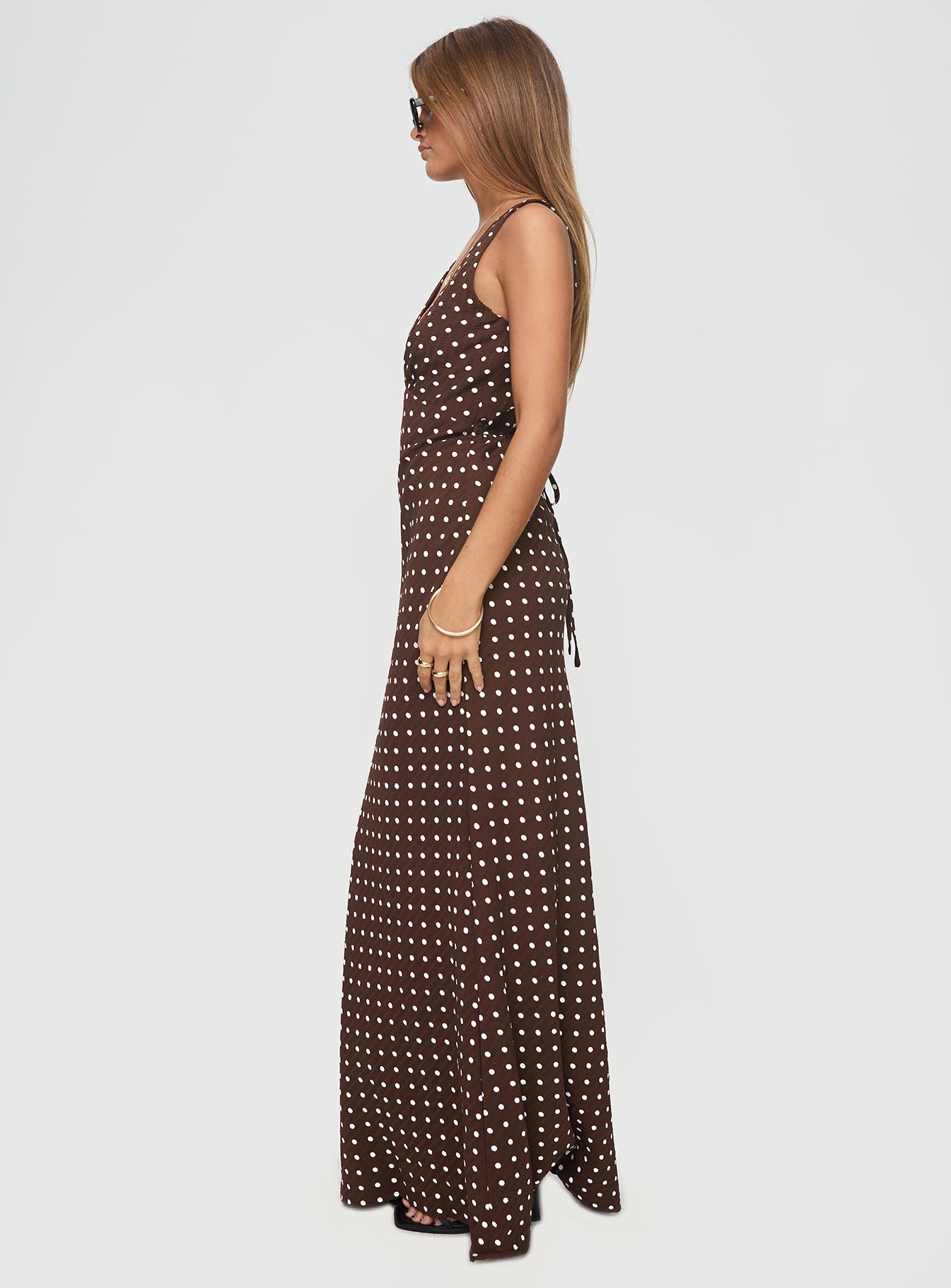 MoiraLuxe™ Maxi — Own Every Room with Irresistible, Curve-Defining Elegance