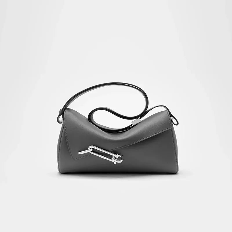 VintageClasp™ — Own Every Moment With Unshakable Style and Security