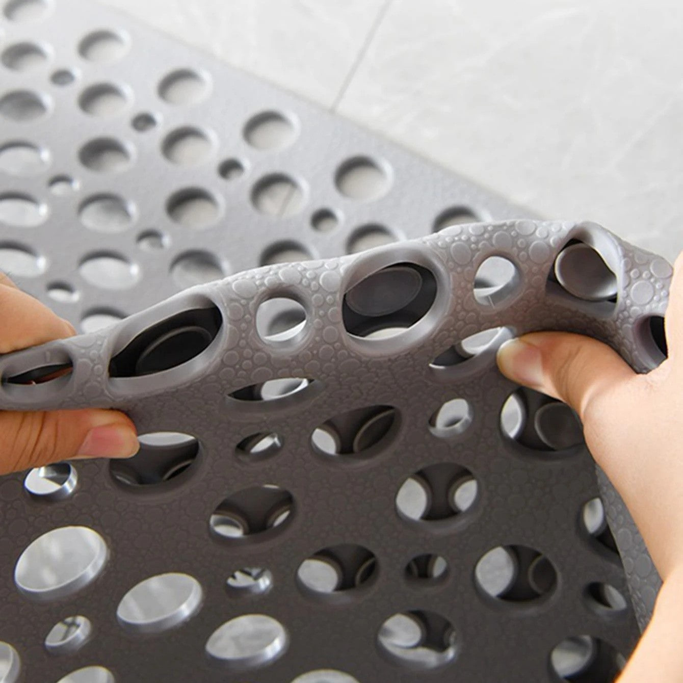 Avenlea SecureMat — Anti-Slip Shower Mat with Quick Drainage