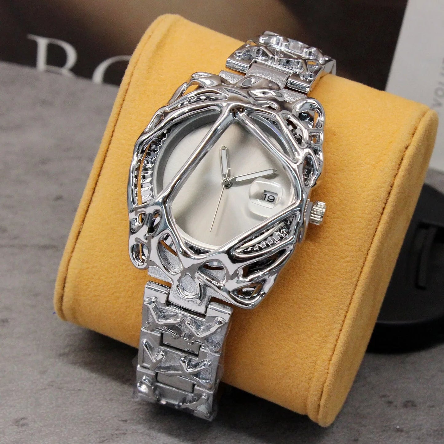 Renvar — Liquid Metal Frame Watch with Chrome Bracelet and Date Display