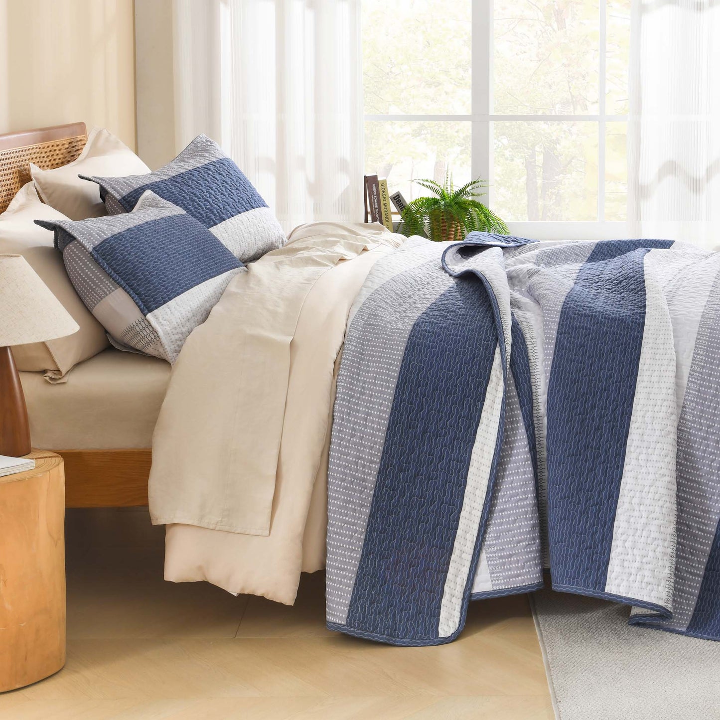 NoirZen™ Quilt Set — Wrap Yourself in Bold Style and All-Season Cloudlike Comfort