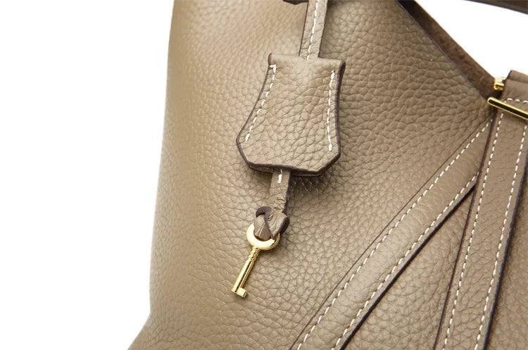 Liora — Handmade Full-Grain Leather Handbag with Zip Closure