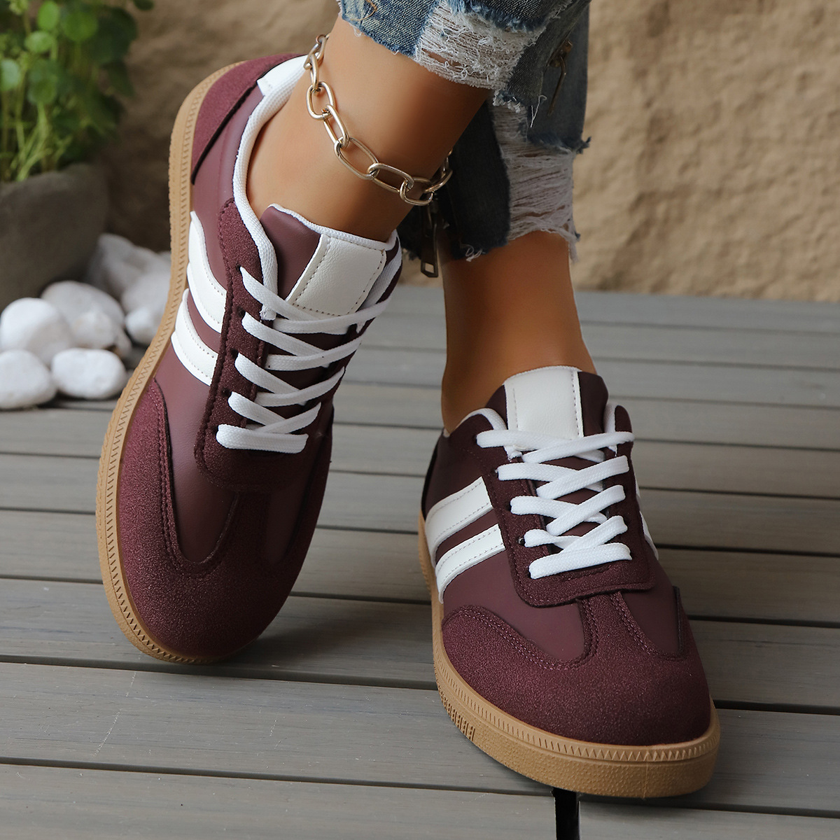 Kaelen — Retro Leather Sneakers with Cushioned Comfort