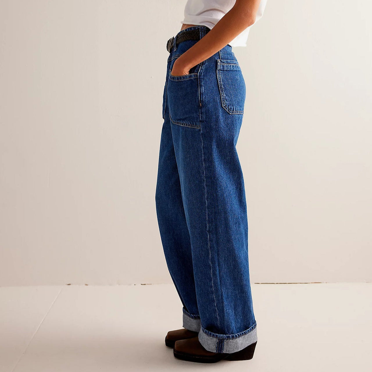 Larkyn — Vintage Light Wash High-Rise Wide Leg Jeans