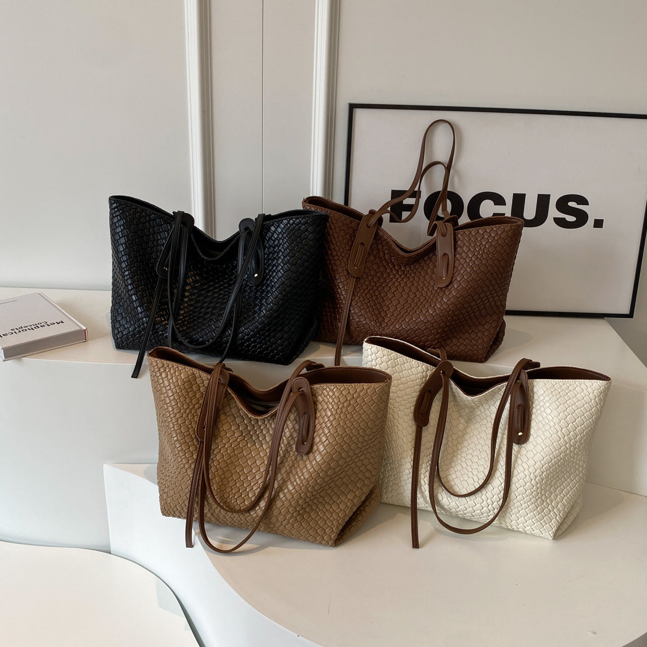 Arlenna — Woven Tote Bag with Spacious Lightweight Design
