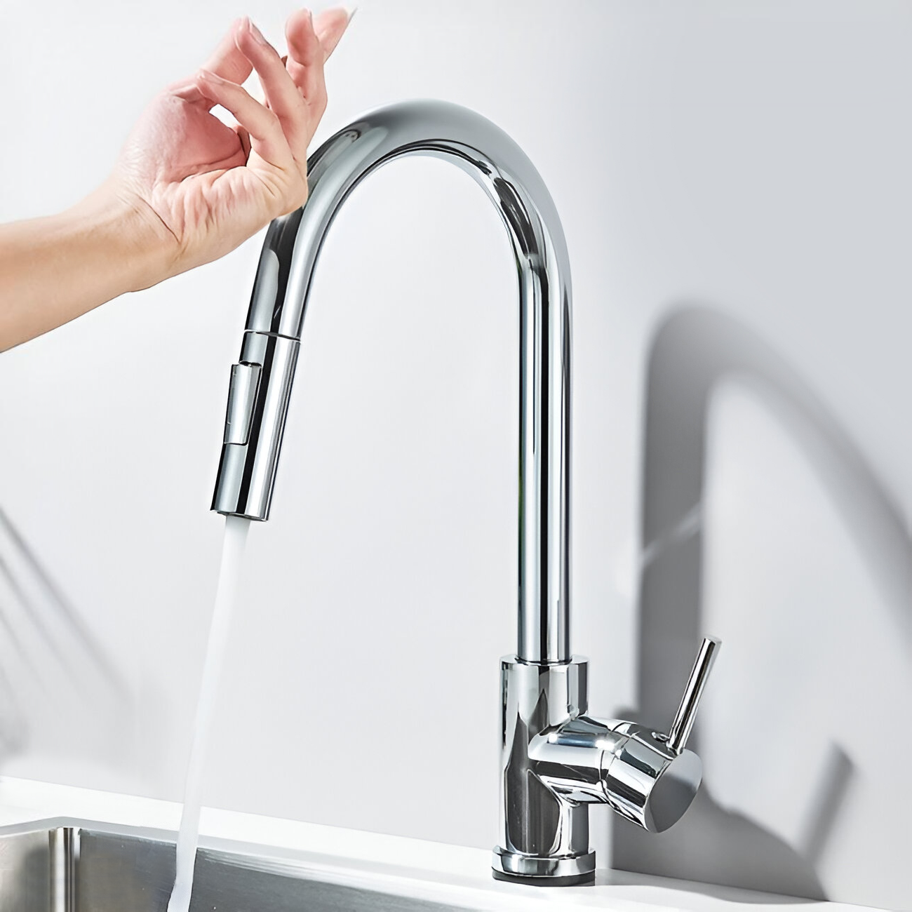 Valenno — Touch-Activated Kitchen Faucet with Pull-Out Sprayer