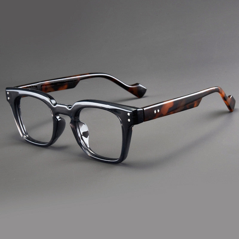Lioren — Durable Reading Glasses with Scratch-Resistant Lenses and Tortoise Temples