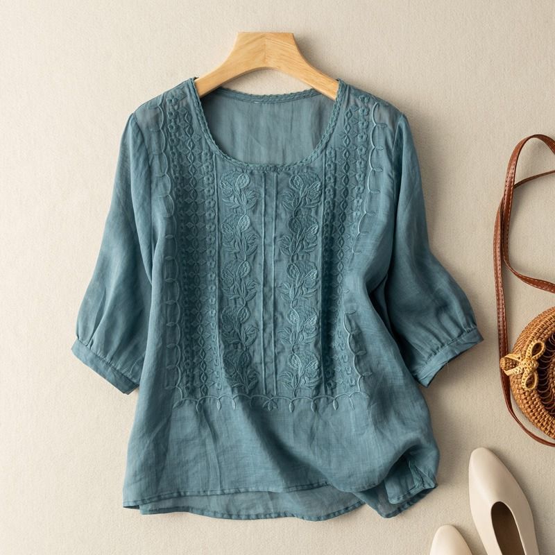 Liora — Lightweight Linen Shirt with Floral Knit and Flowing Fit