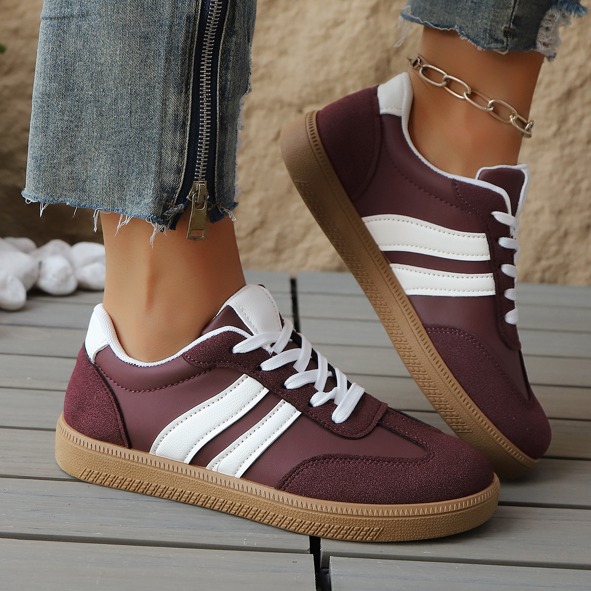 Kaelen — Retro Leather Sneakers with Cushioned Comfort
