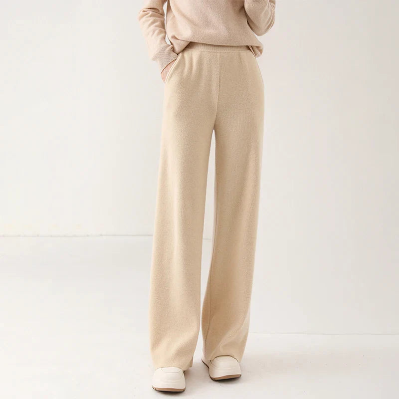 Liora — Merino Wool Wide-Leg Pants with High Waist and Pockets
