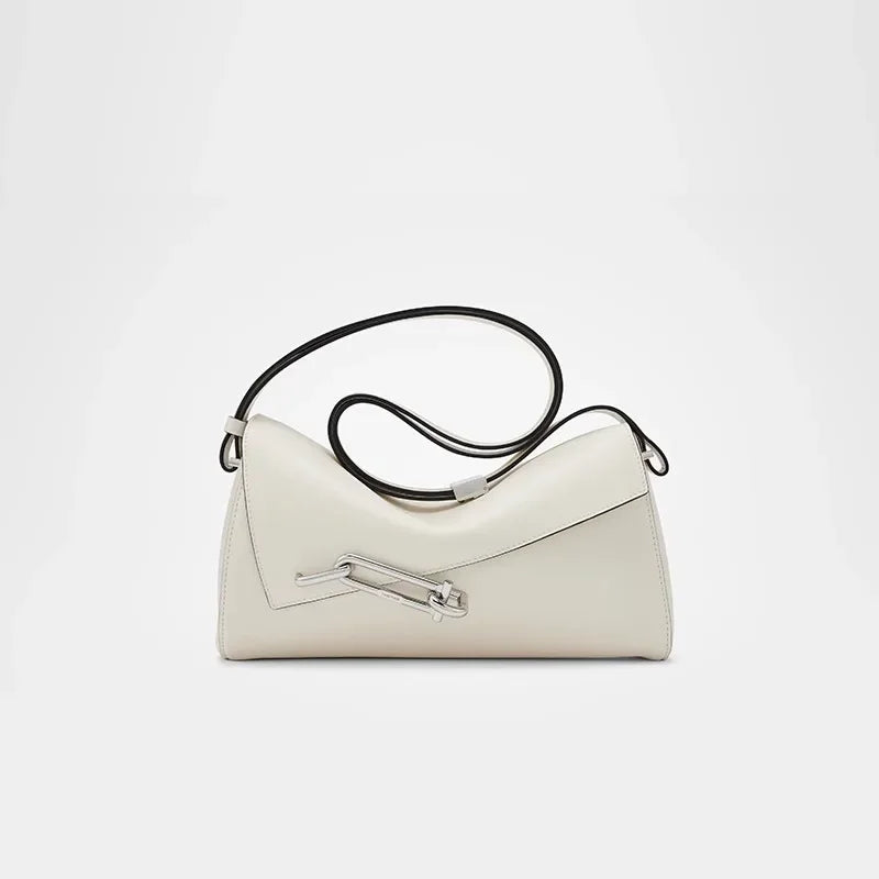VintageClasp™ — Own Every Moment With Unshakable Style and Security