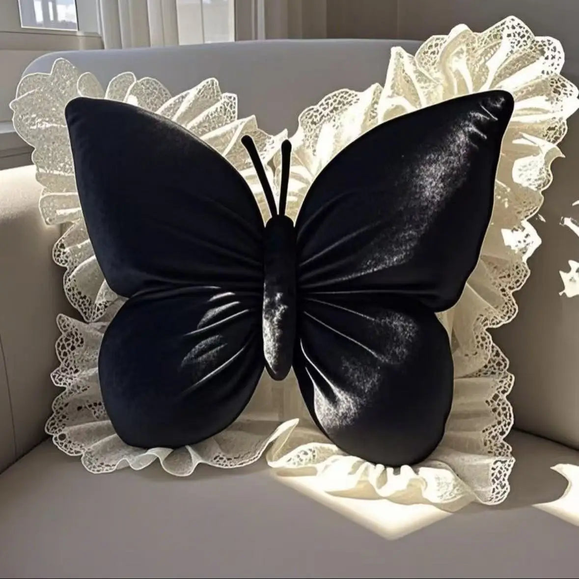 Velvet & Lace Pillow™ — Dive Into Plush Luxury That Transforms Your Space Instantly