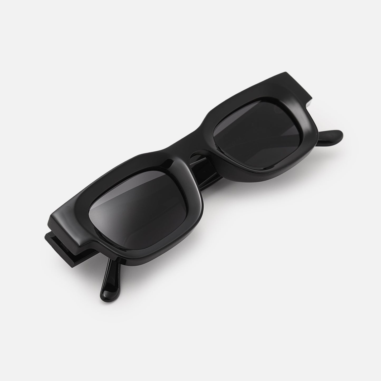 ClarityDefender™ — Experience Effortless, All-Day Comfort with Razor-Sharp, Glare-Free Vision