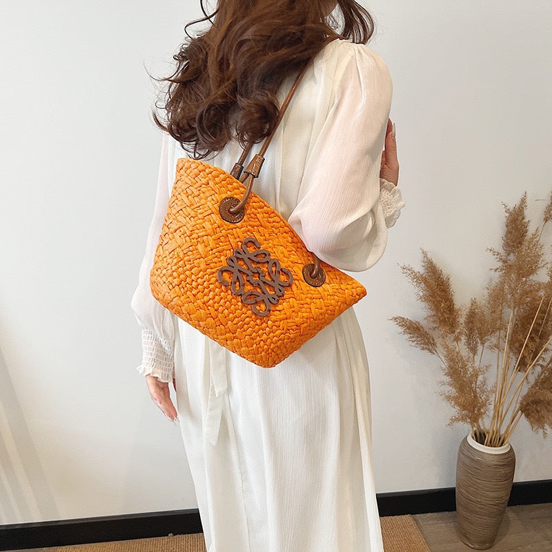 Liora — Handcrafted Straw Beach Bag with Adjustable Faux Leather Handles