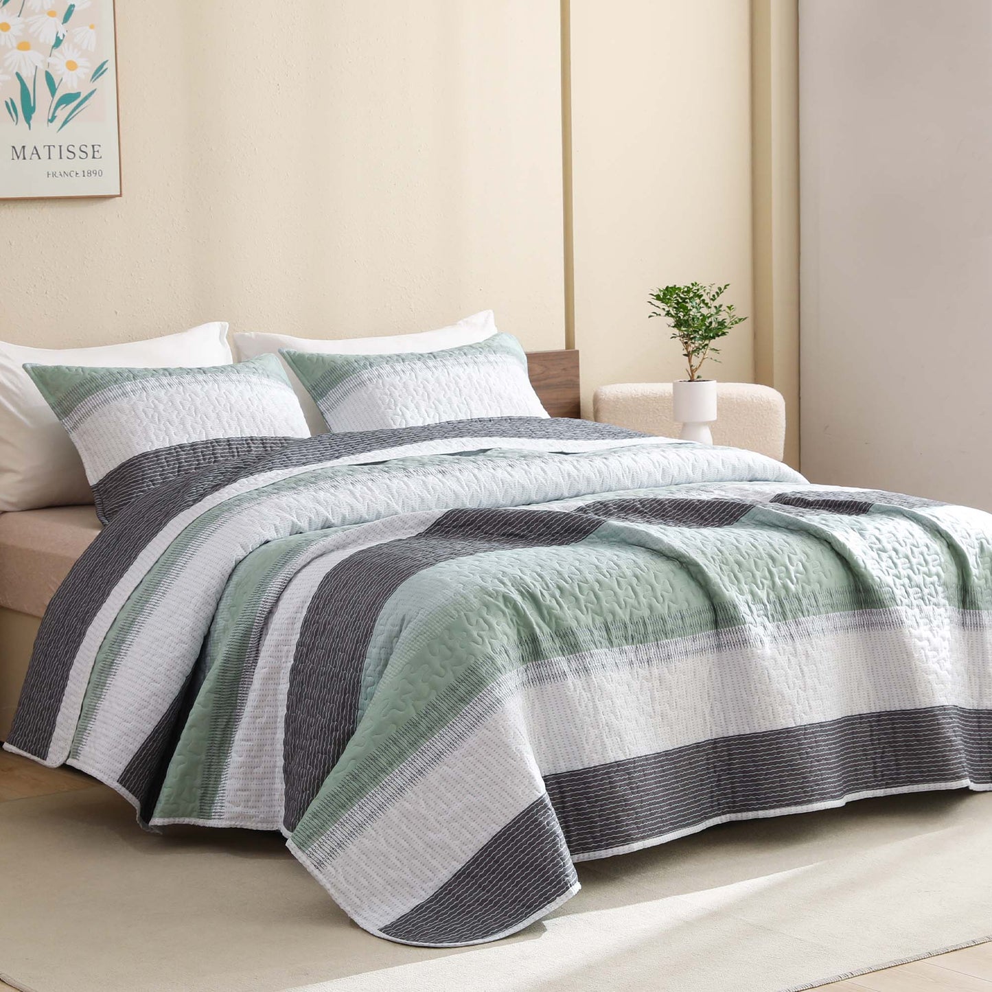 NoirZen™ Quilt Set — Wrap Yourself in Bold Style and All-Season Cloudlike Comfort