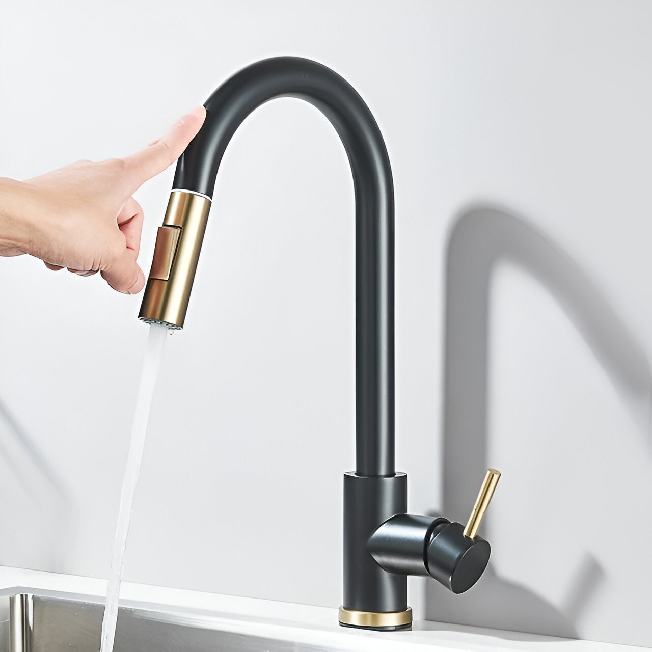 Valenno — Touch-Activated Kitchen Faucet with Pull-Out Sprayer