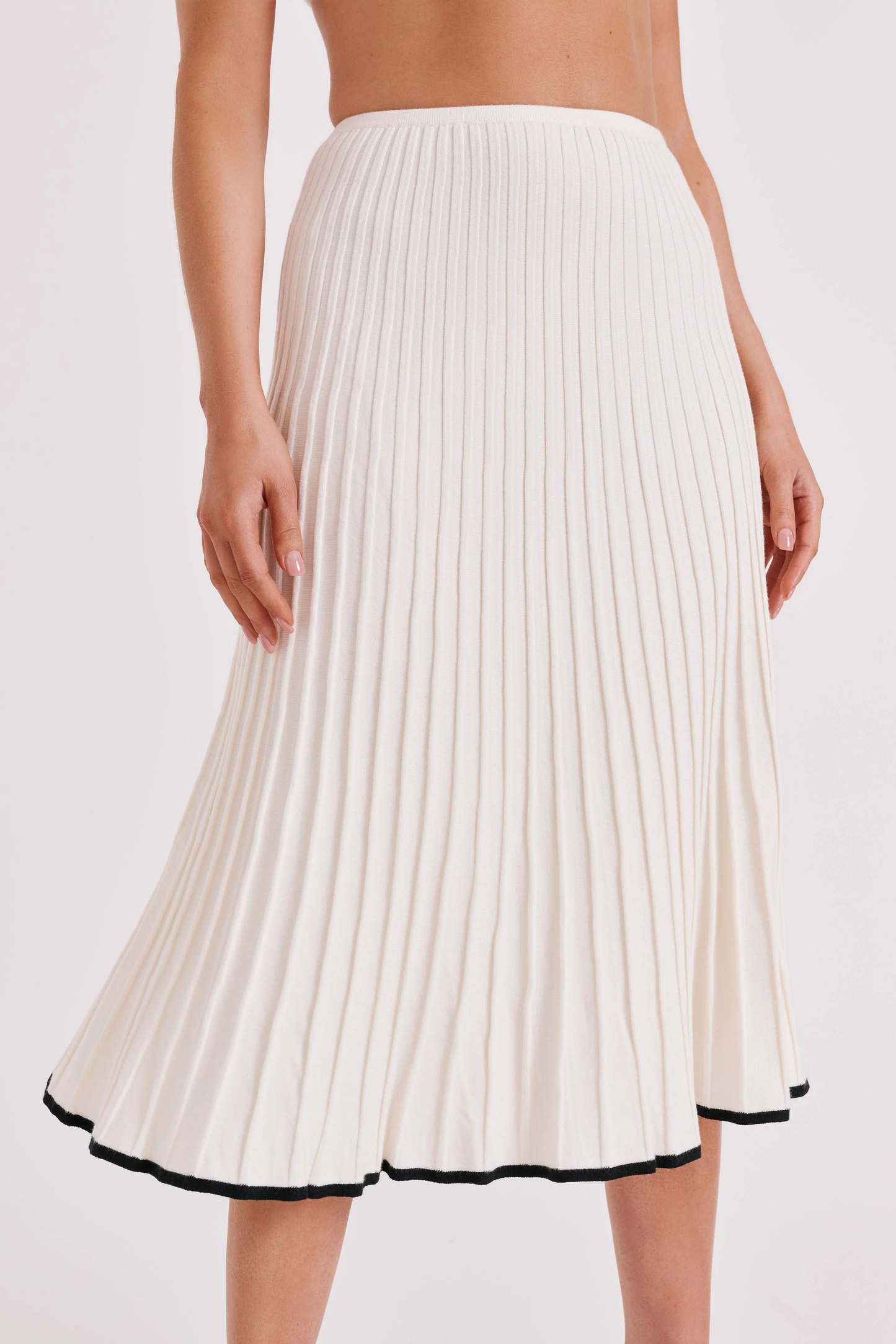 Marcia V-Neck Pleated Skirt Set™ — Command Every Room with Effortless, Unstoppable Glamour