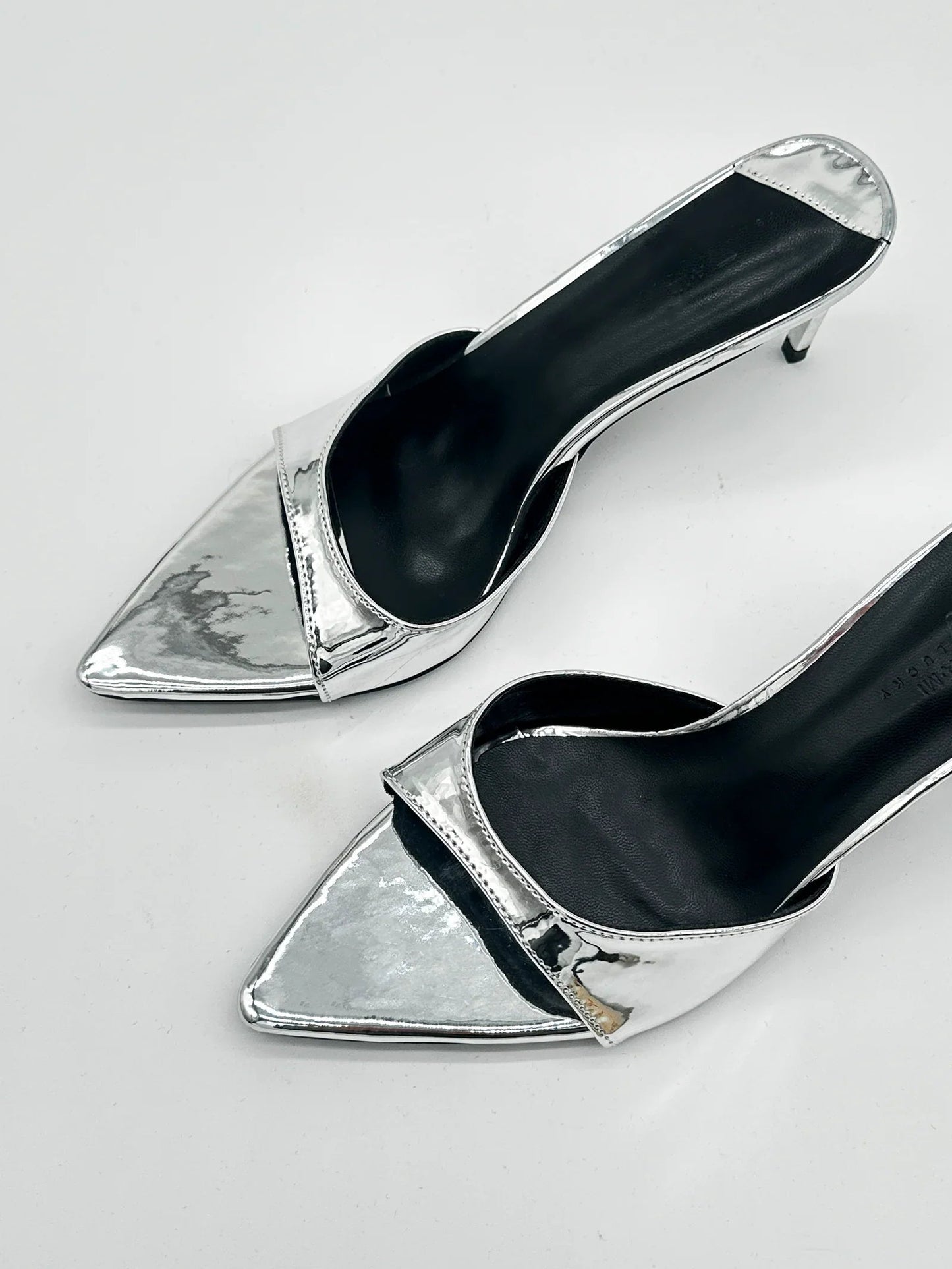 SterlingVeil™ Set — Dominate Every Event with Unstoppable Silver Sophistication