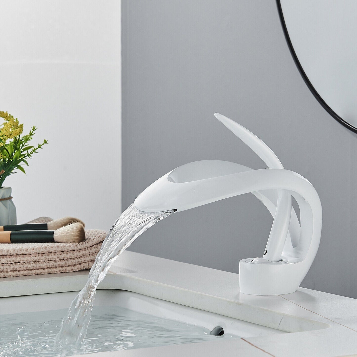 Odda — Modern Waterfall Bathroom Sink Faucet with Single Lever Design