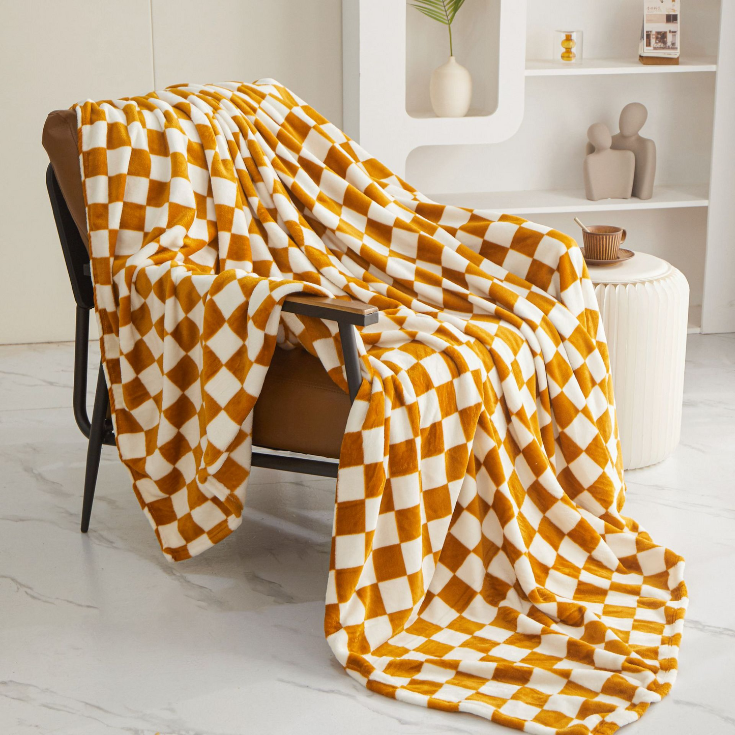 Lioren — Classic Checkerboard Sofa Throw Blanket with Plush Warmth