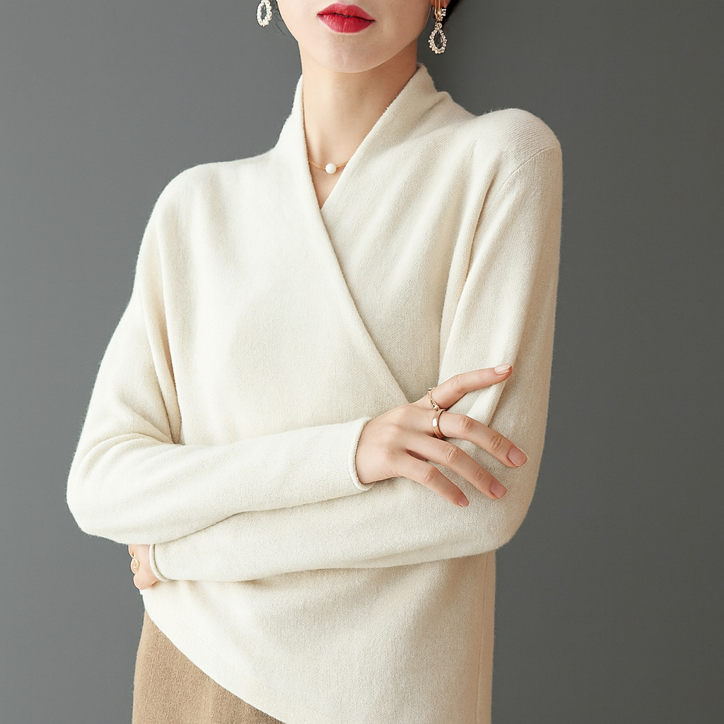 Lenora — Lightweight 100% Wool V-Neck Sweater with Relaxed Fit
