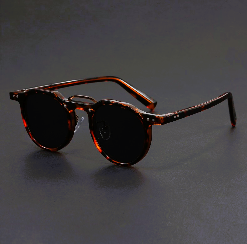 Nolven Aviator Sunglasses — Classic UV400 Protection with Scratch-Resistant Lenses