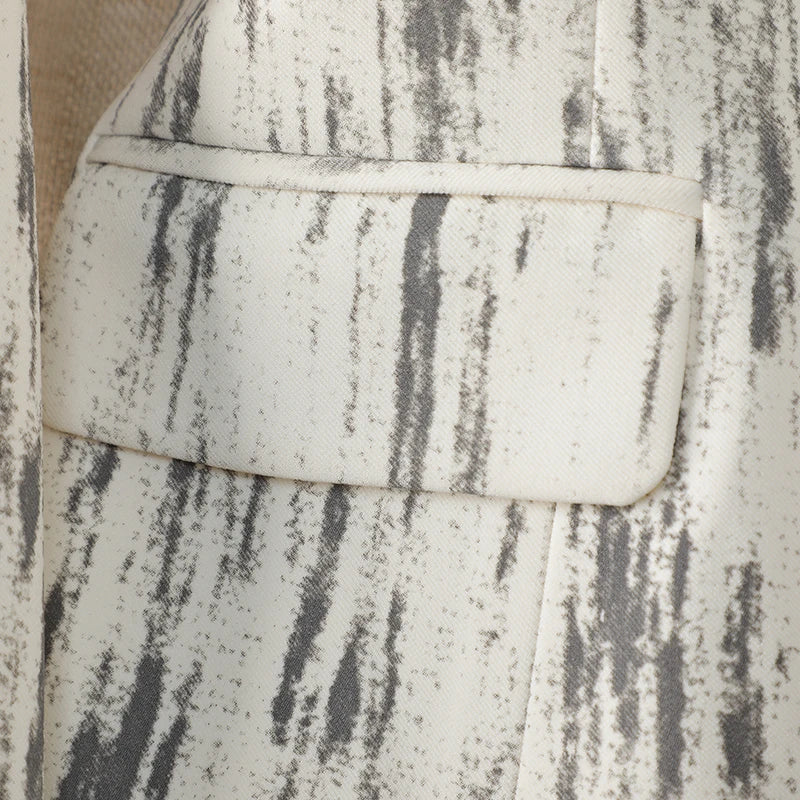 Norla — Tailored Vertical Grain Blazer with Structured Fit