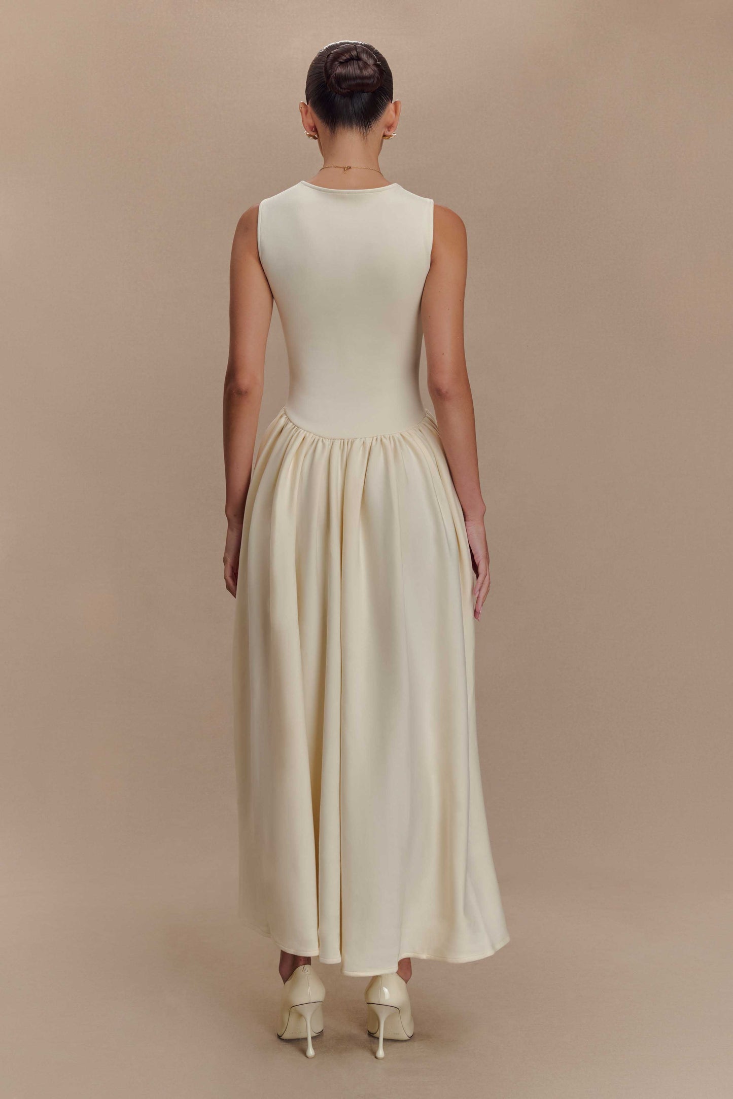 Alvani — Flattering Midi Dress with Structured Fit and Full Skirt