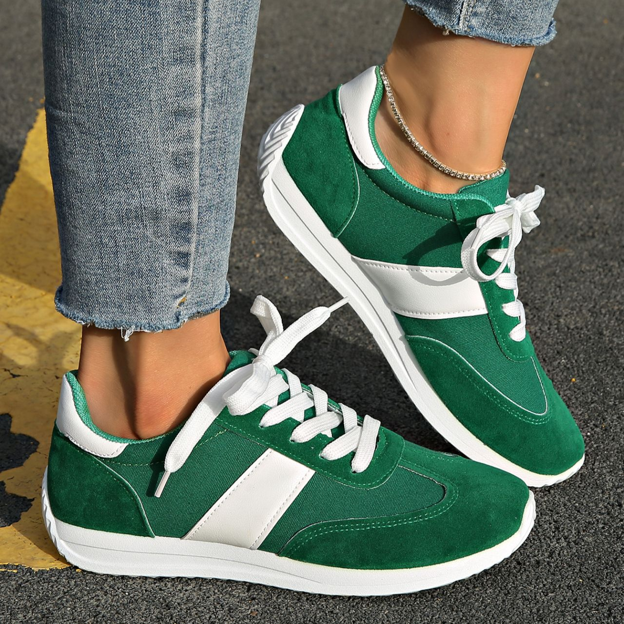 Vexa — Retro Mesh Sneakers with Cushioned Comfort
