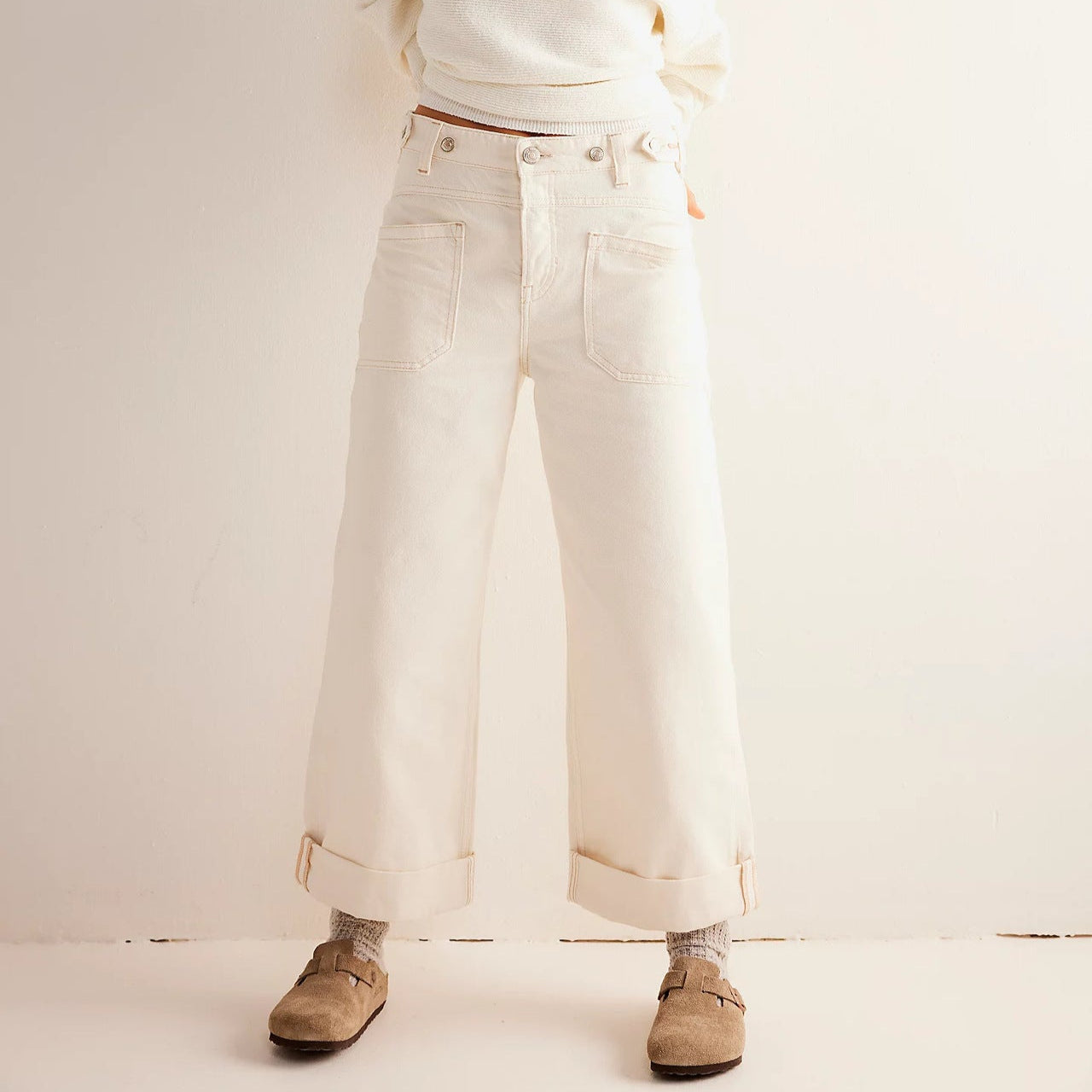 Larkyn — Vintage Light Wash High-Rise Wide Leg Jeans