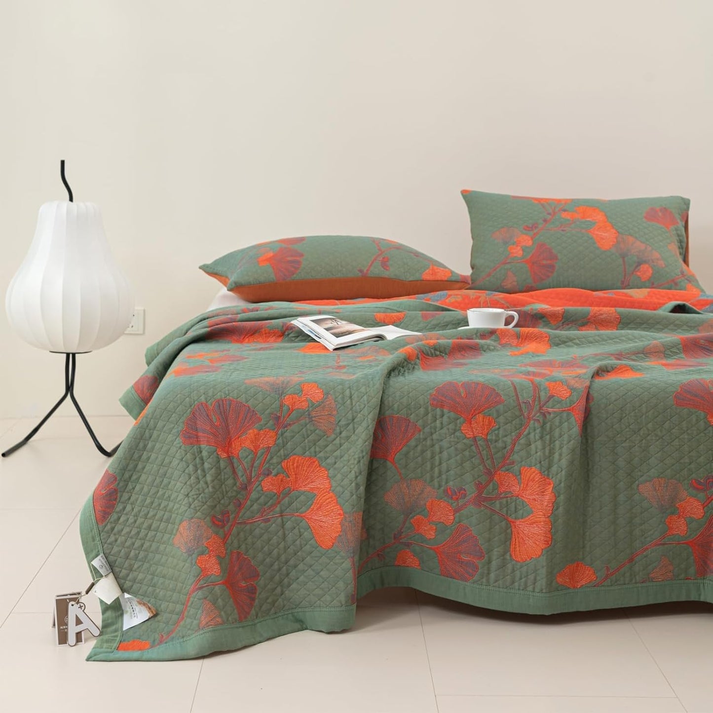 Elara — Reversible Botanical Cotton Quilt Bedding Set