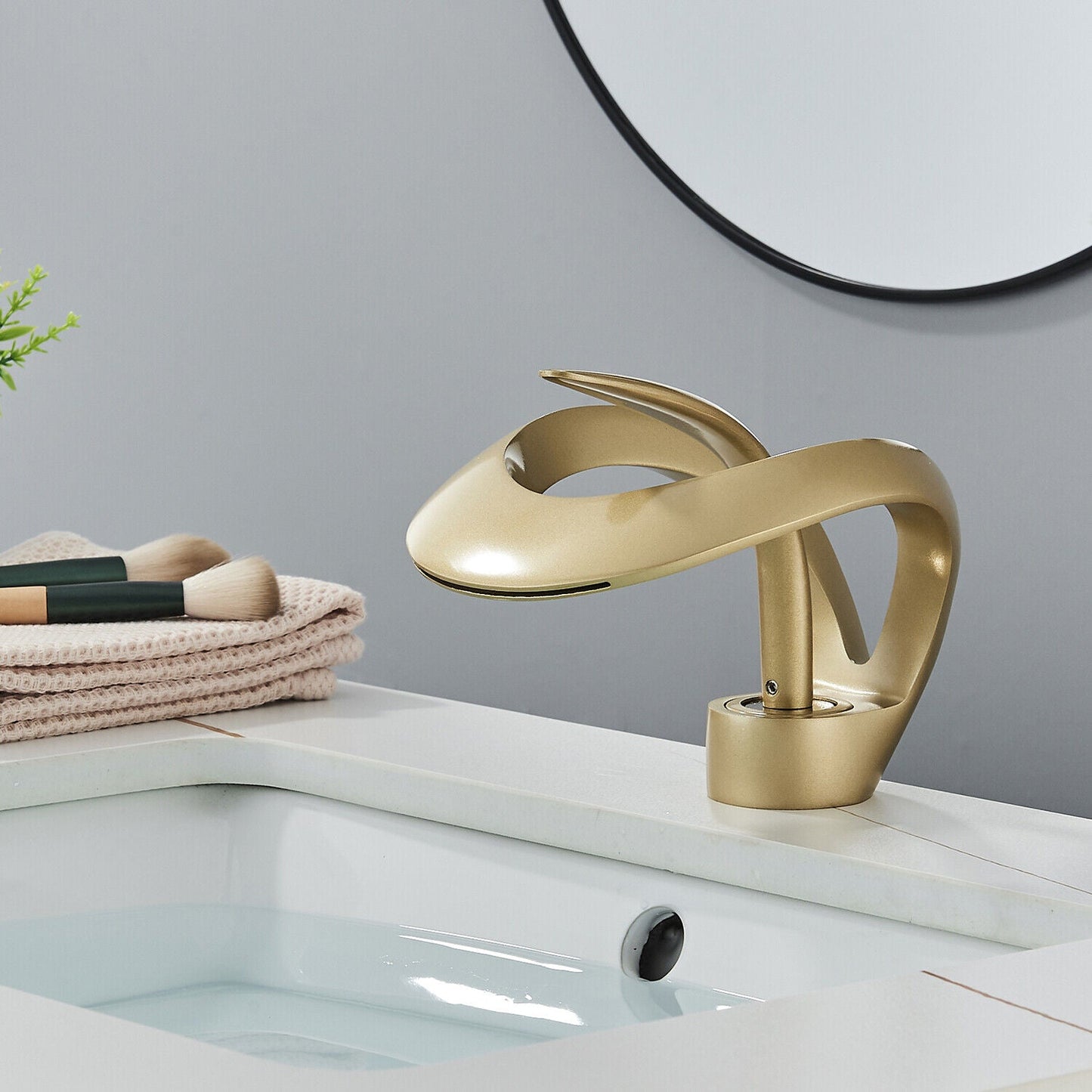 Odda — Modern Waterfall Bathroom Sink Faucet with Single Lever Design