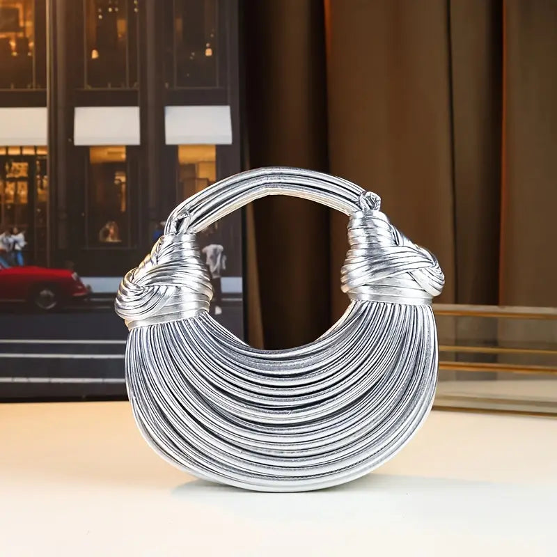 Magnetique Handbag™ — Command Every Room with Effortless Glamour and Fierce Confidence