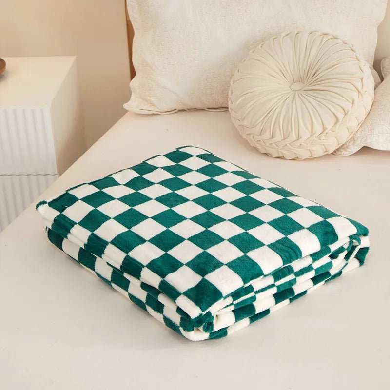 Lioren — Classic Checkerboard Sofa Throw Blanket with Plush Warmth