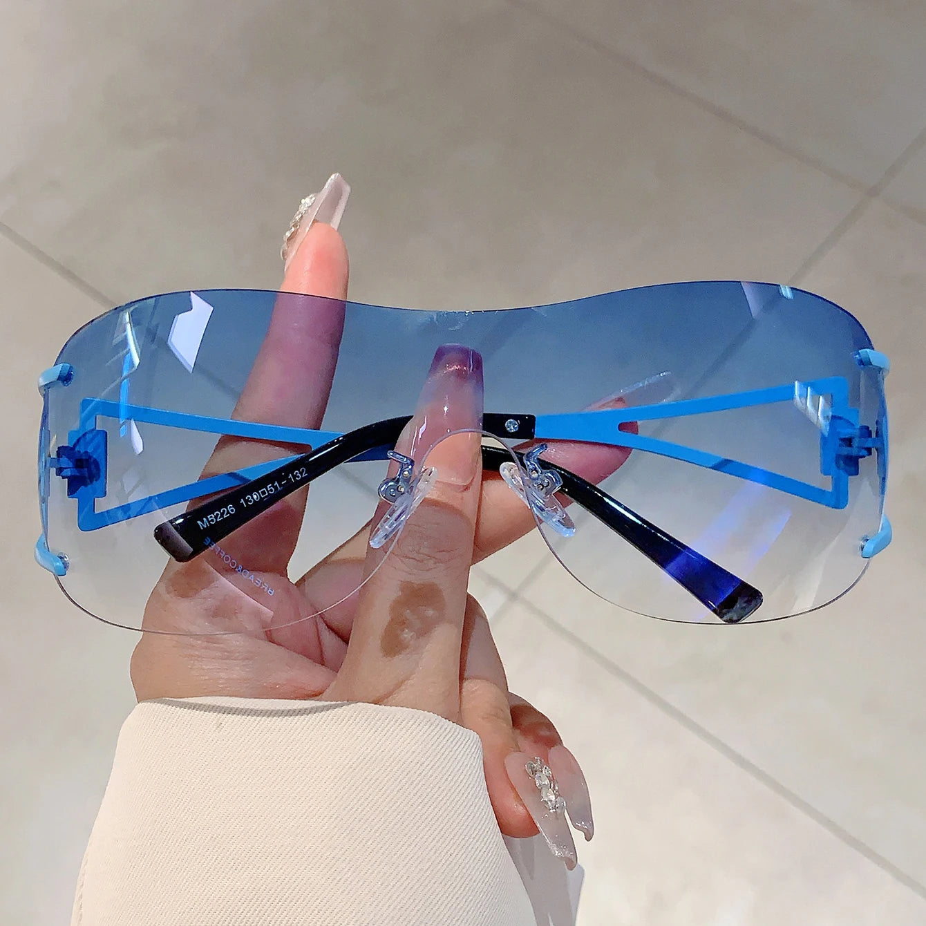 Lioren Shield — Oversized Wraparound Sunglasses with UV400 Protection