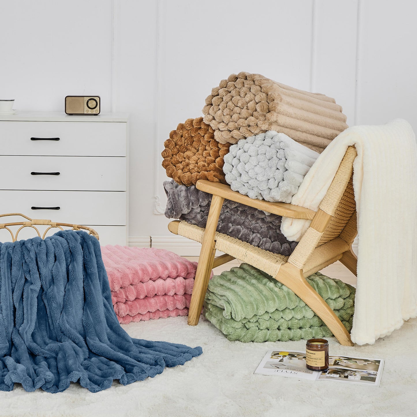 Calora — Lightweight Soft Microfiber Fleece Blanket for Everyday Comfort