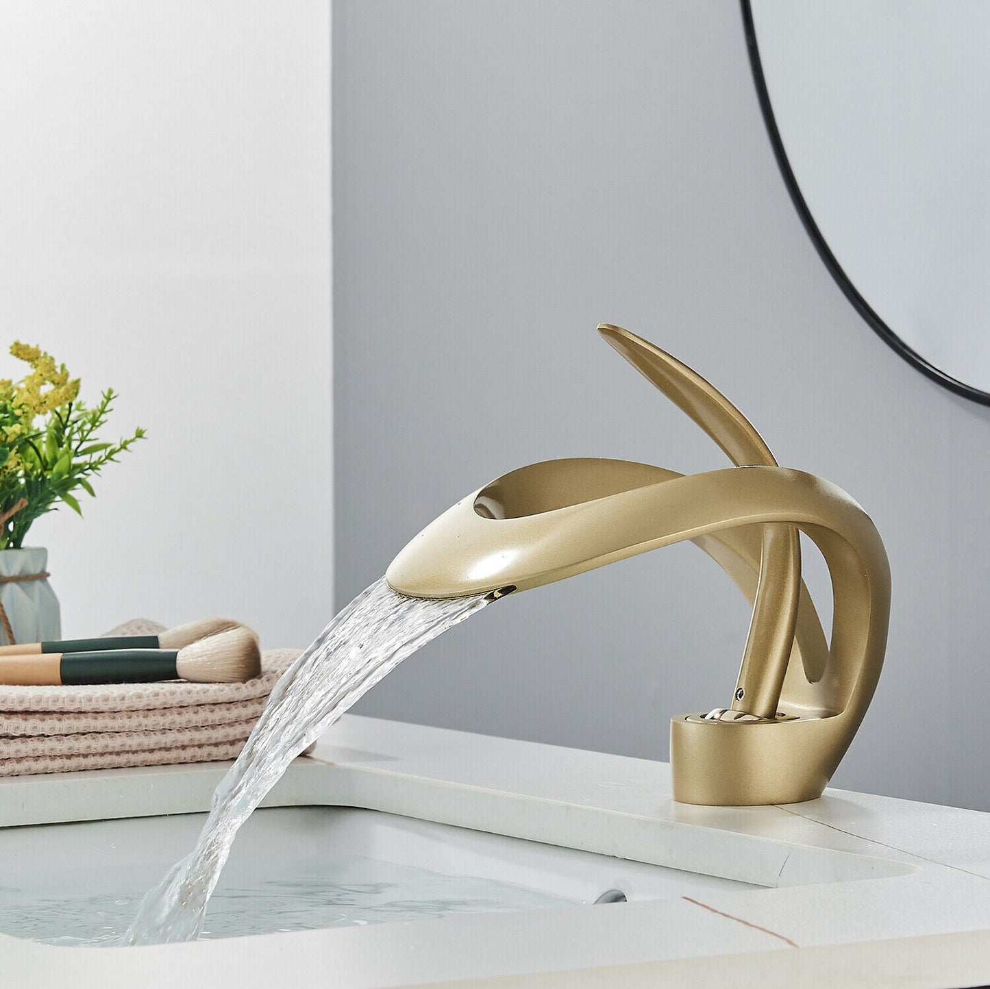 Odda — Modern Waterfall Bathroom Sink Faucet with Single Lever Design