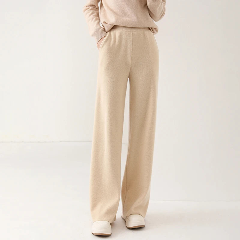 Liora — Merino Wool Wide-Leg Pants with High Waist and Pockets