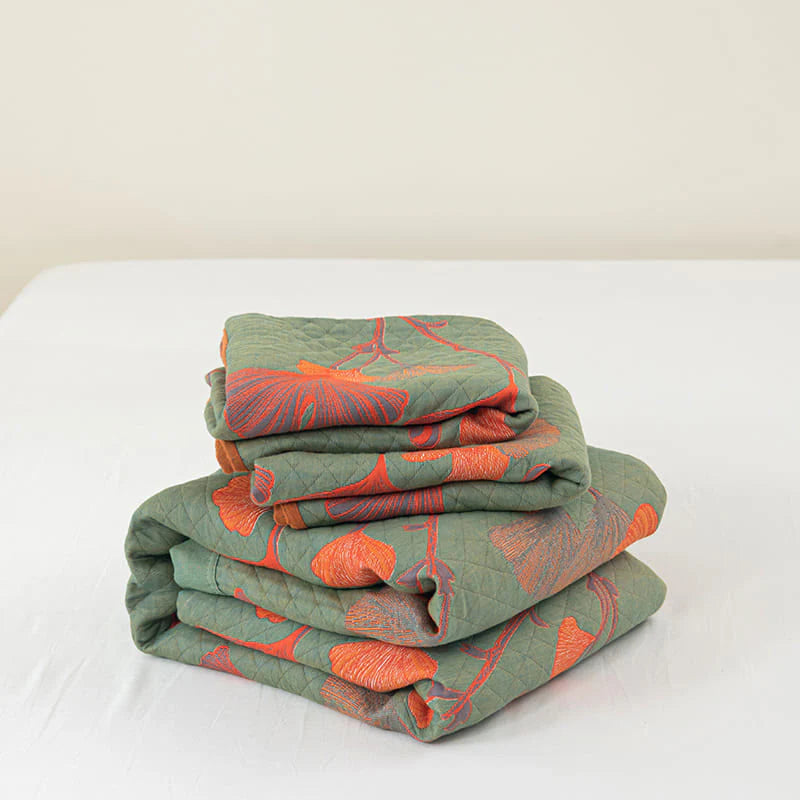 Elara — Reversible Botanical Cotton Quilt Bedding Set