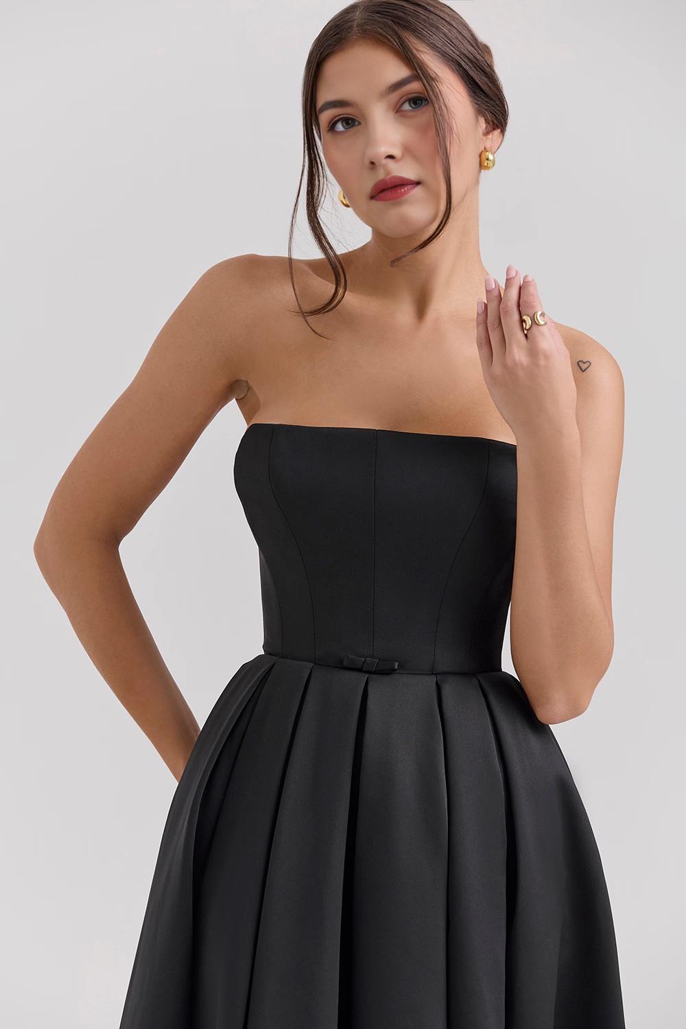 Liora — Elegant Bustier Dress with Waist-Defining Corset for Special Events