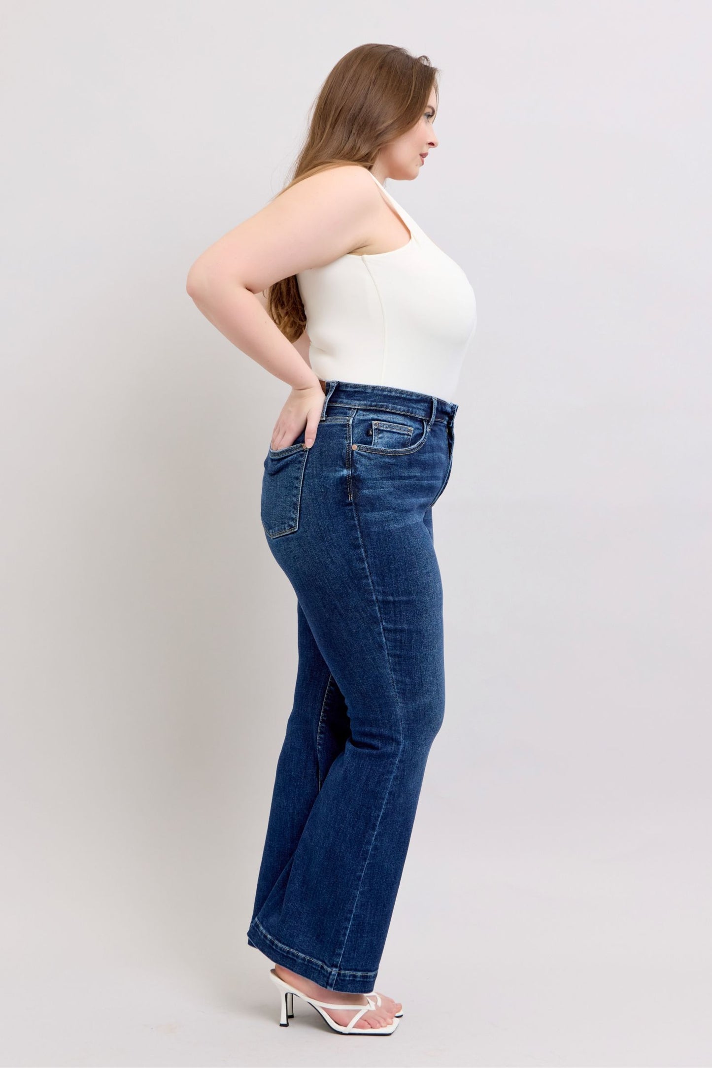 CurveMaster™ — Sculpt Stunning Silhouettes That Command Attention