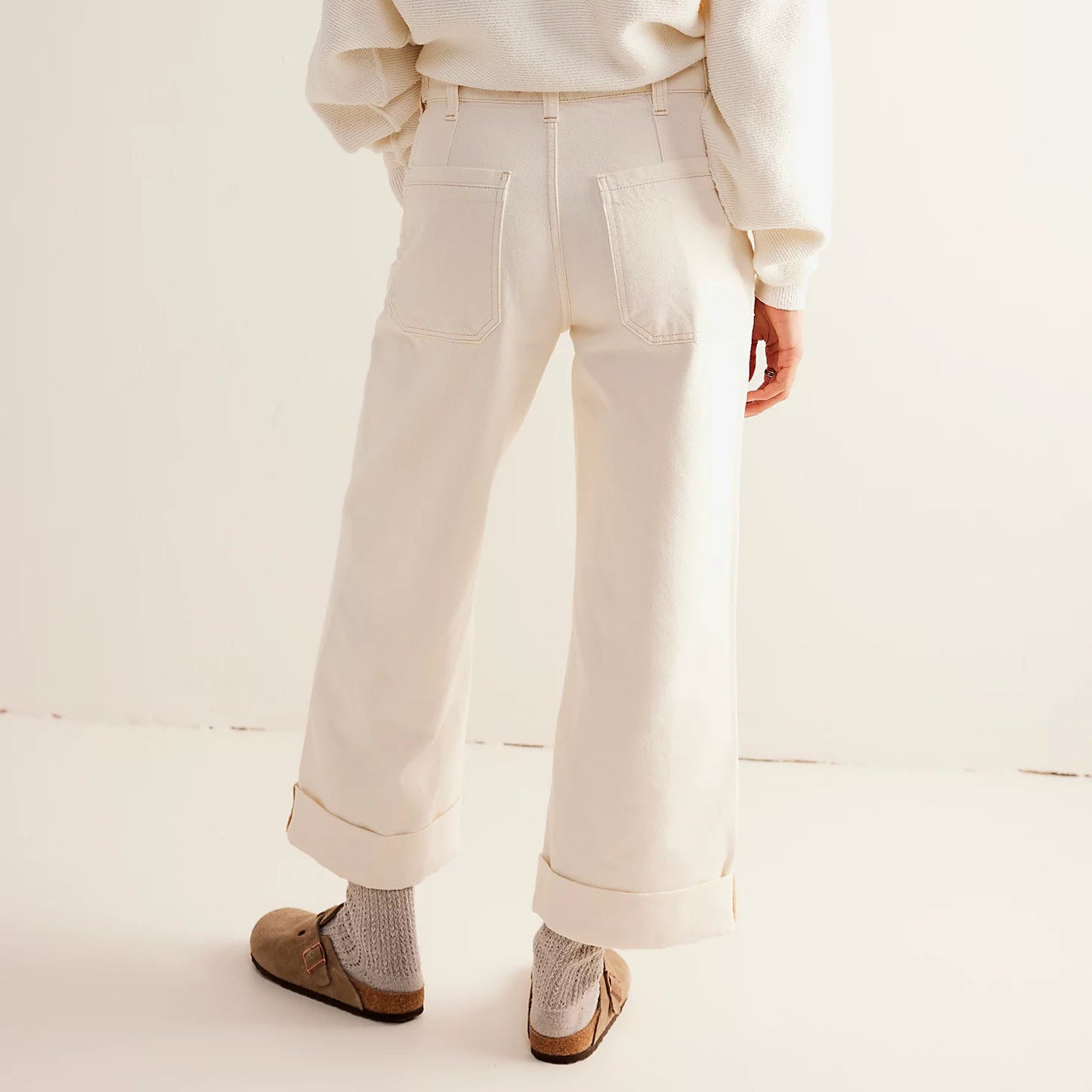 Larkyn — Vintage Light Wash High-Rise Wide Leg Jeans