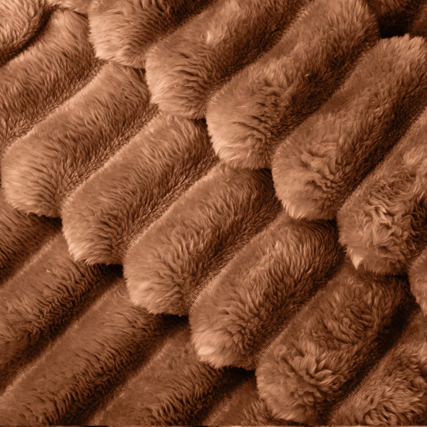 Calora — Lightweight Soft Microfiber Fleece Blanket for Everyday Comfort