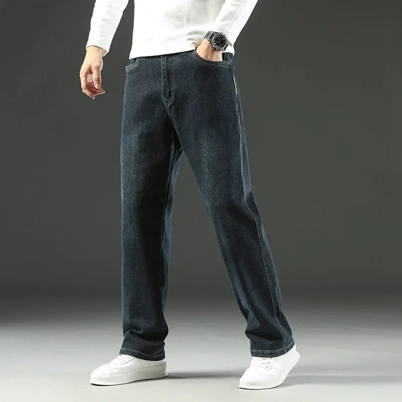 Levaro — Men's Relaxed Straight-Leg Vintage Wash Jeans