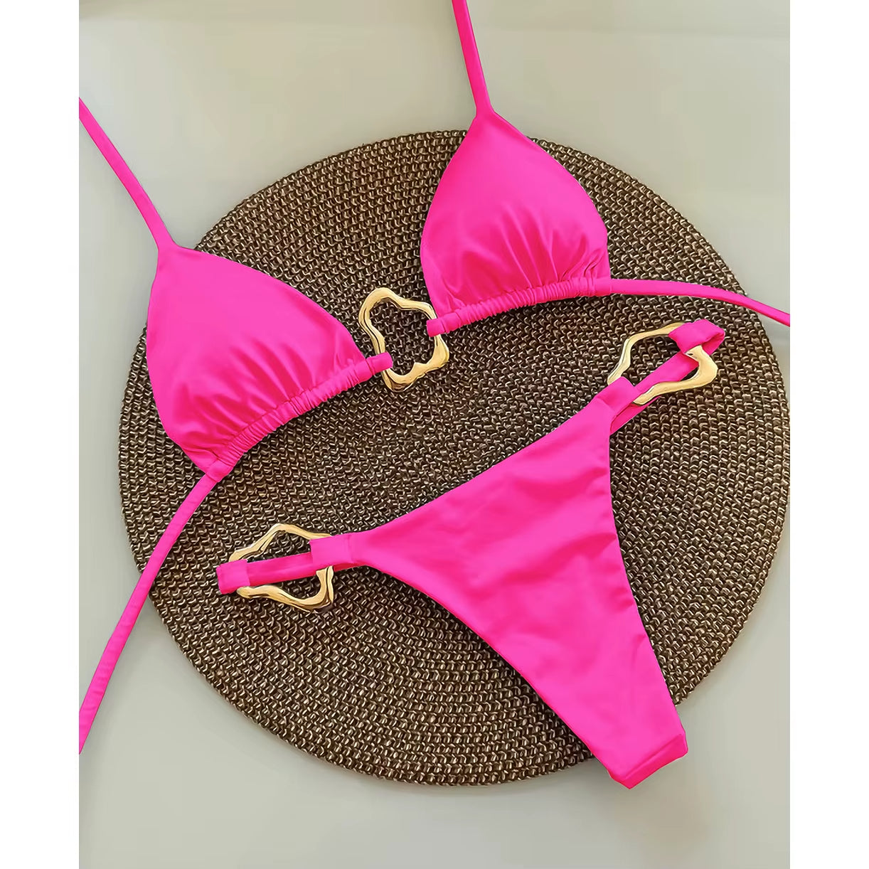 Sculpted Gold Bikini™ — Command Every Eye with Curves That Own the Spotlight