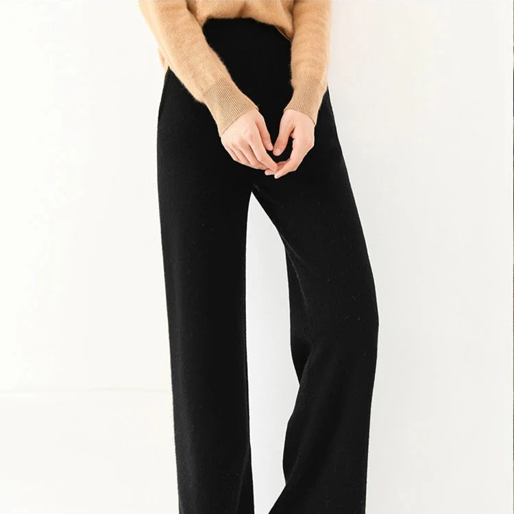 Liora — Merino Wool Wide-Leg Pants with High Waist and Pockets