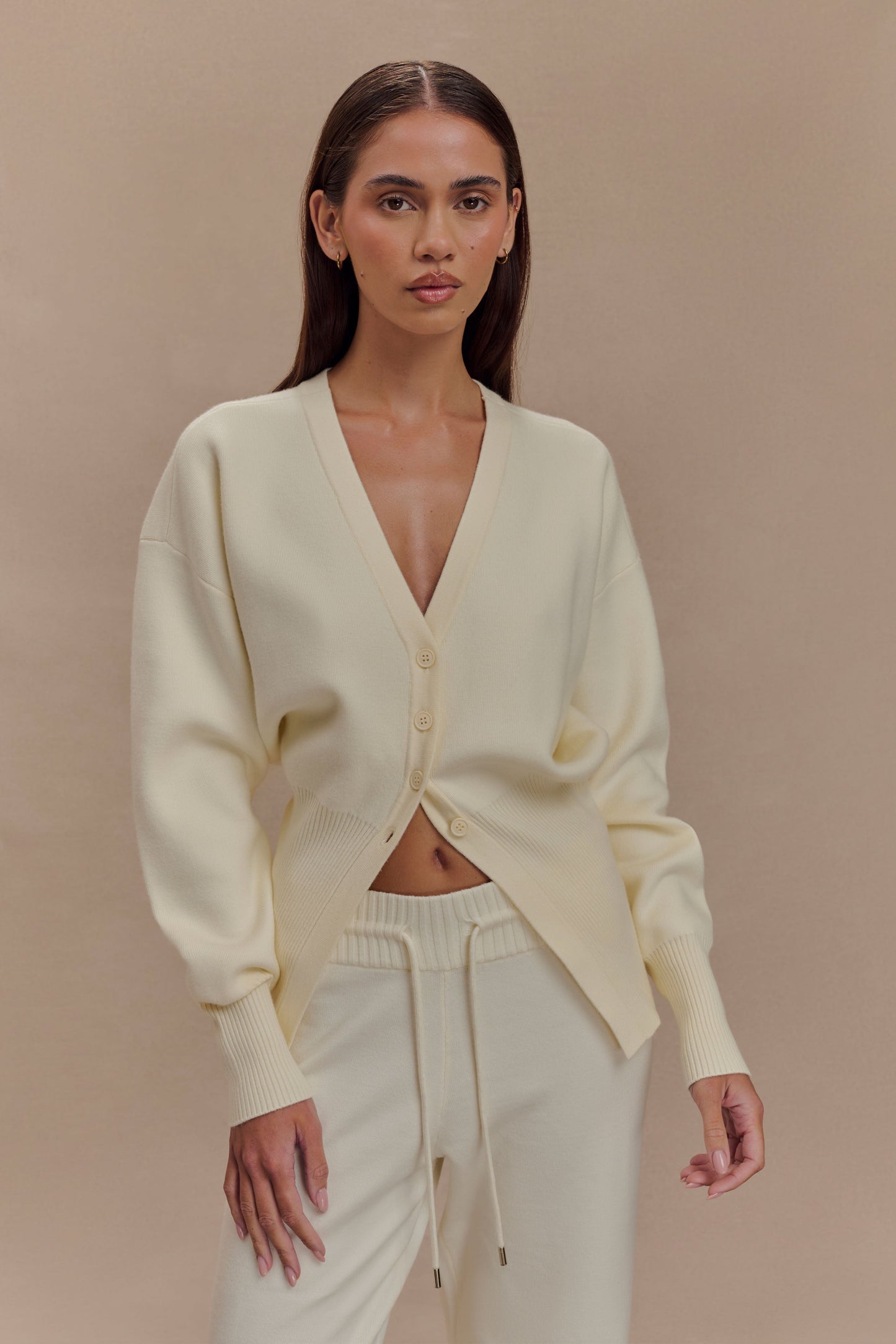 Vexora Buttoned Oversized Cardigan - Ivory