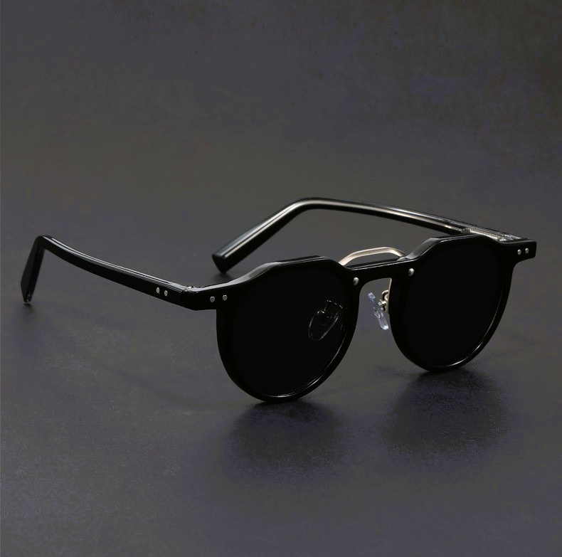Nolven Aviator Sunglasses — Classic UV400 Protection with Scratch-Resistant Lenses